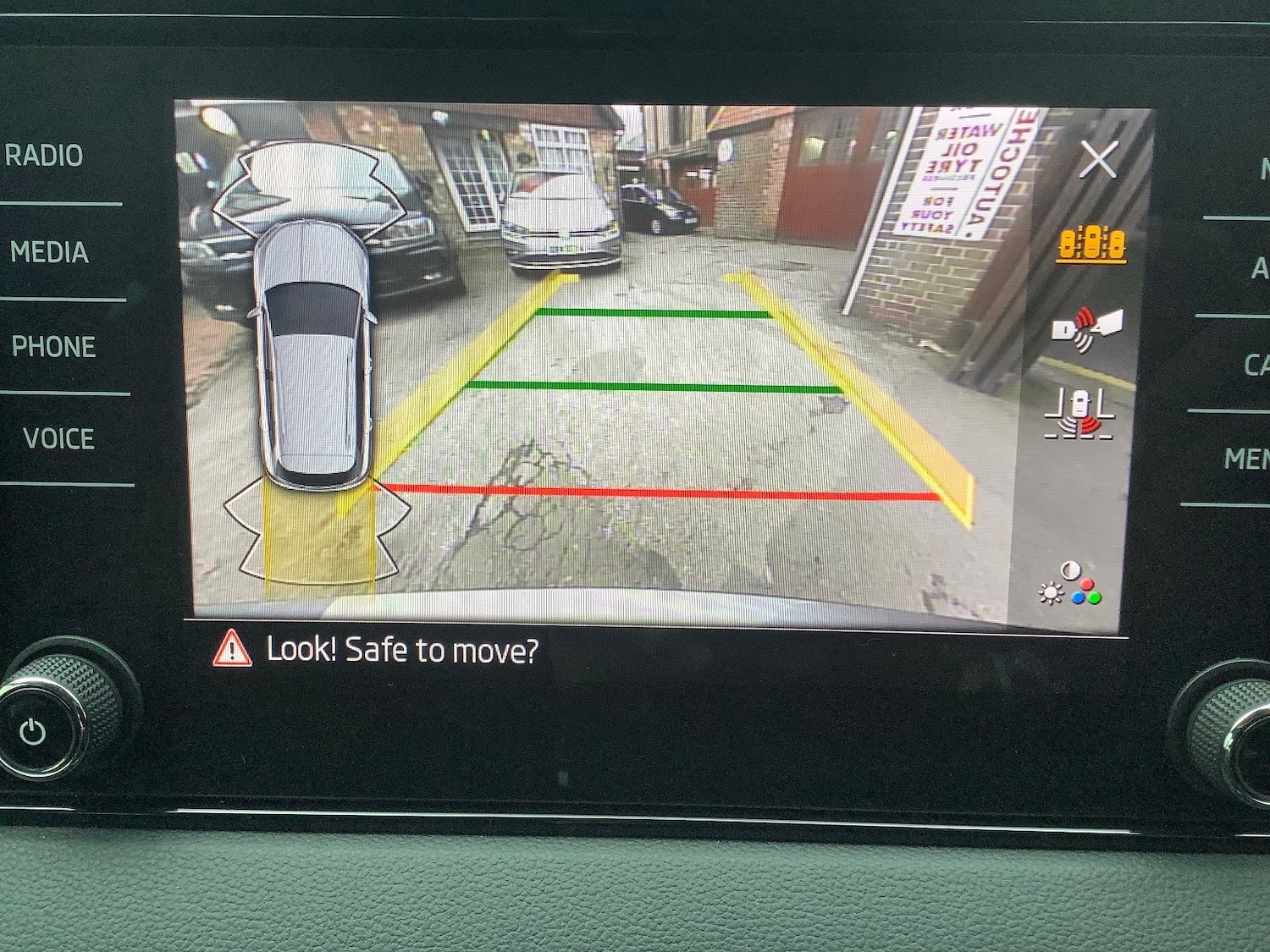 Used Skoda Karoq 2024 for sale - 76623637: Photo 24