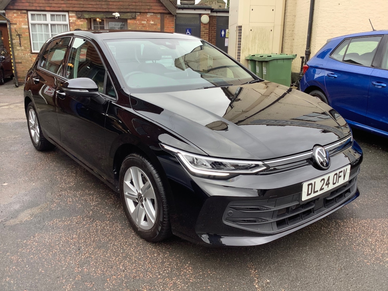 Used Volkswagen Golf 2024 for sale - 77552366: Photo 5