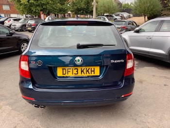 Used Skoda Superb 2013 for sale - 75735194: Photo