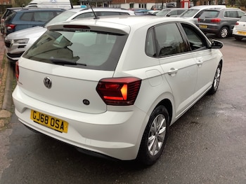 Used Volkswagen Polo 2018 for sale - 77170450: Photo