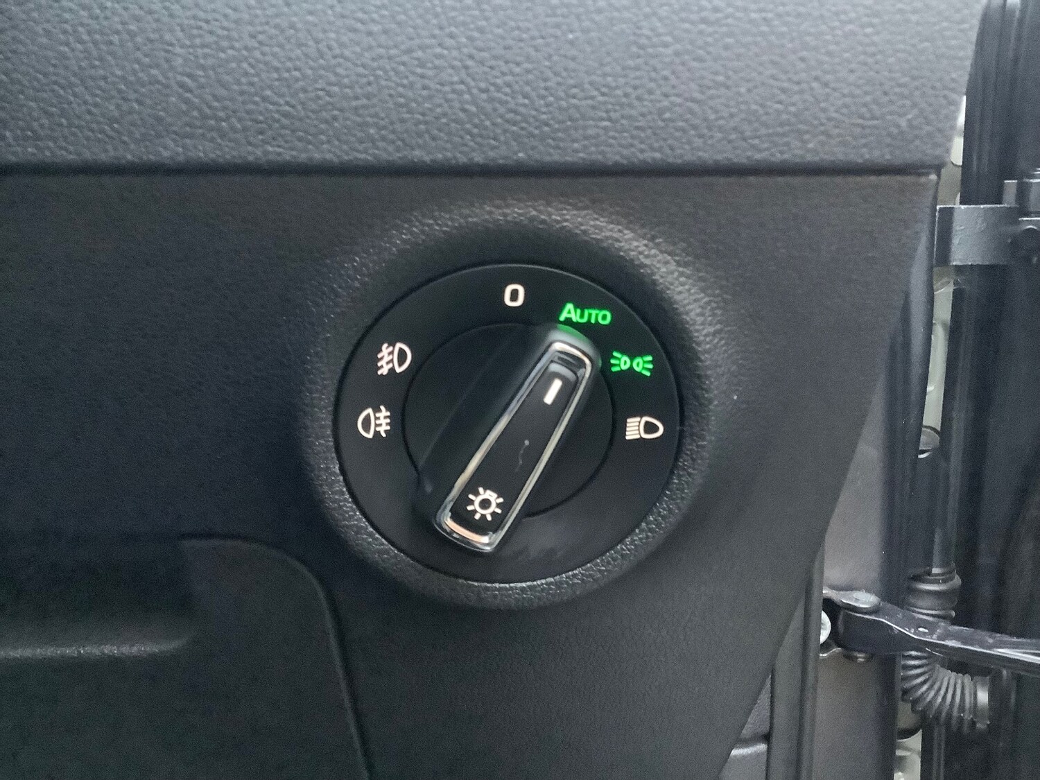 Used Skoda Karoq 2024 for sale - 76796362: Photo 13