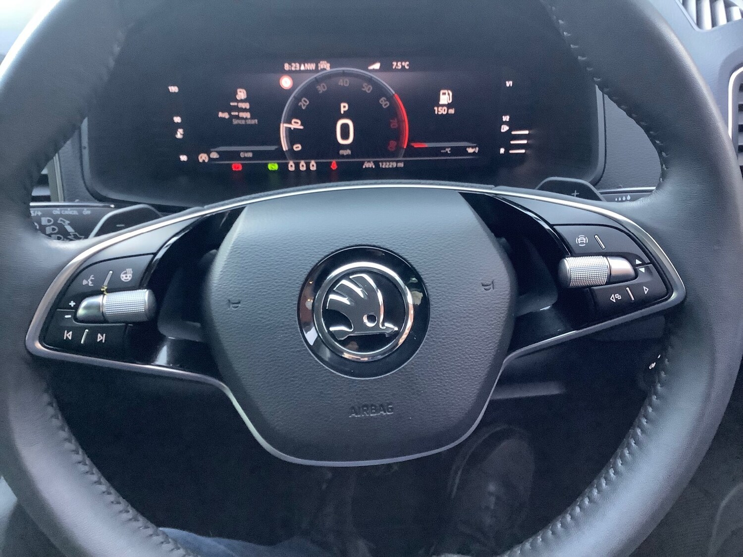 Used Skoda Karoq 2024 for sale - 76796362: Photo 15