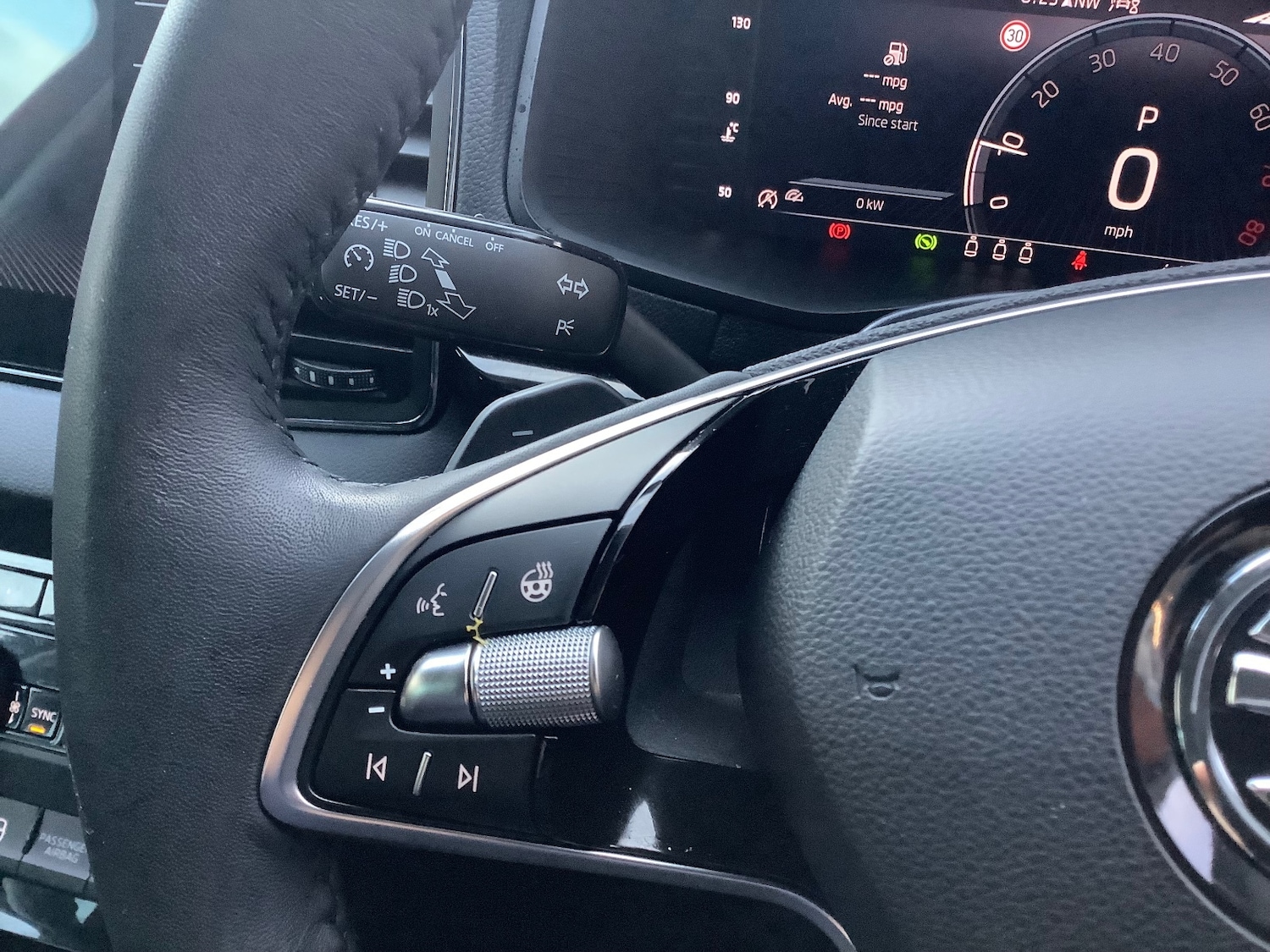 Used Skoda Karoq 2024 for sale - 76796362: Photo 16