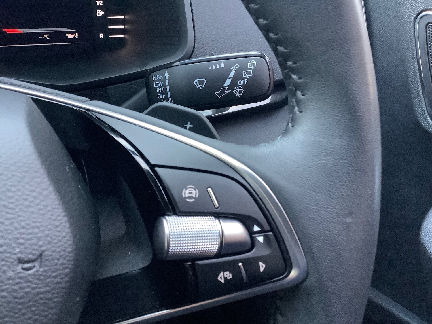 Used Skoda Karoq 2024 for sale - 76796362: Photo 17