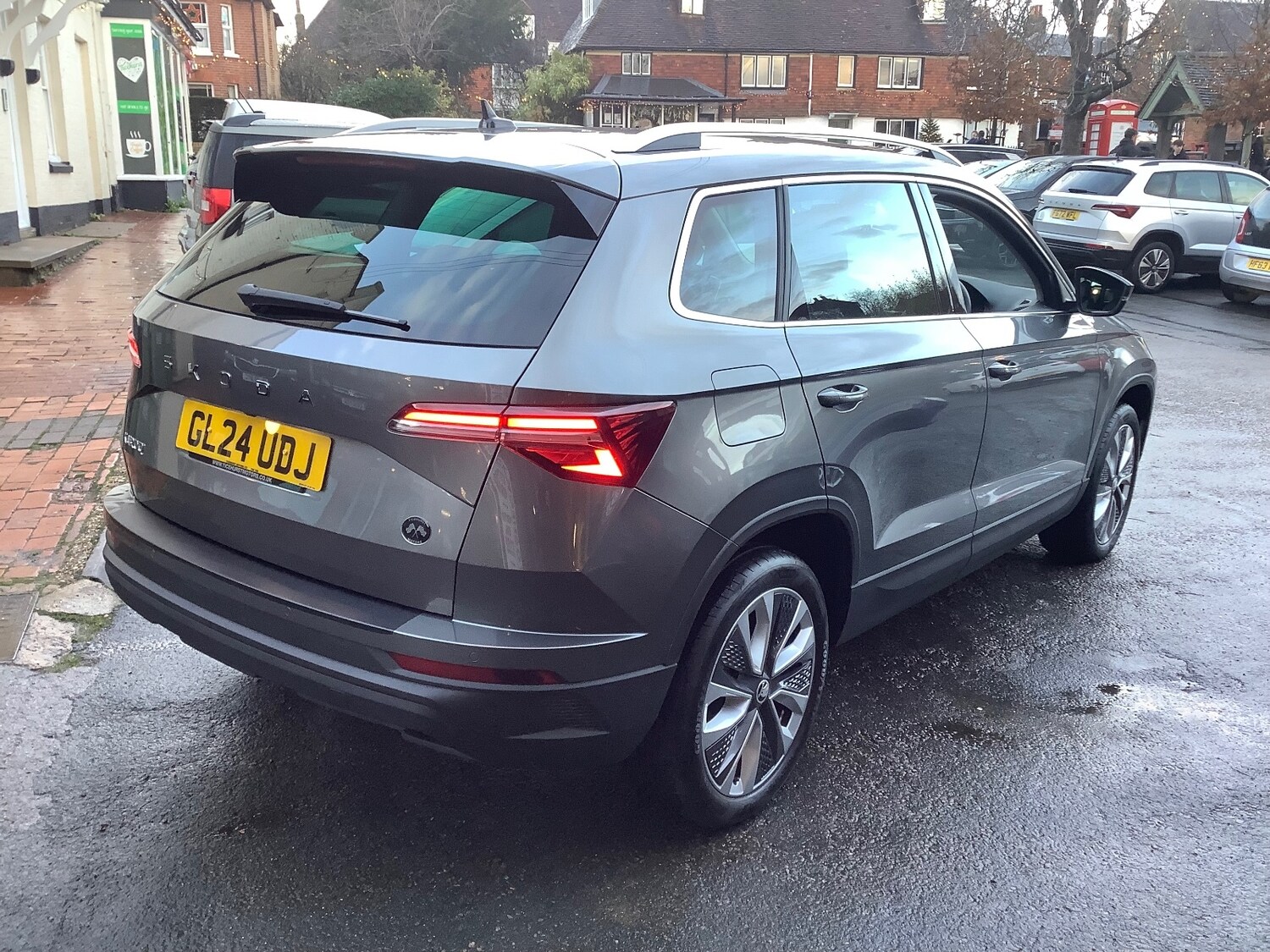 Used Skoda Karoq 2024 for sale - 76796362: Photo 4