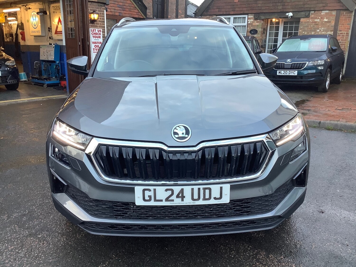 Used Skoda Karoq 2024 for sale - 76796362: Photo 6