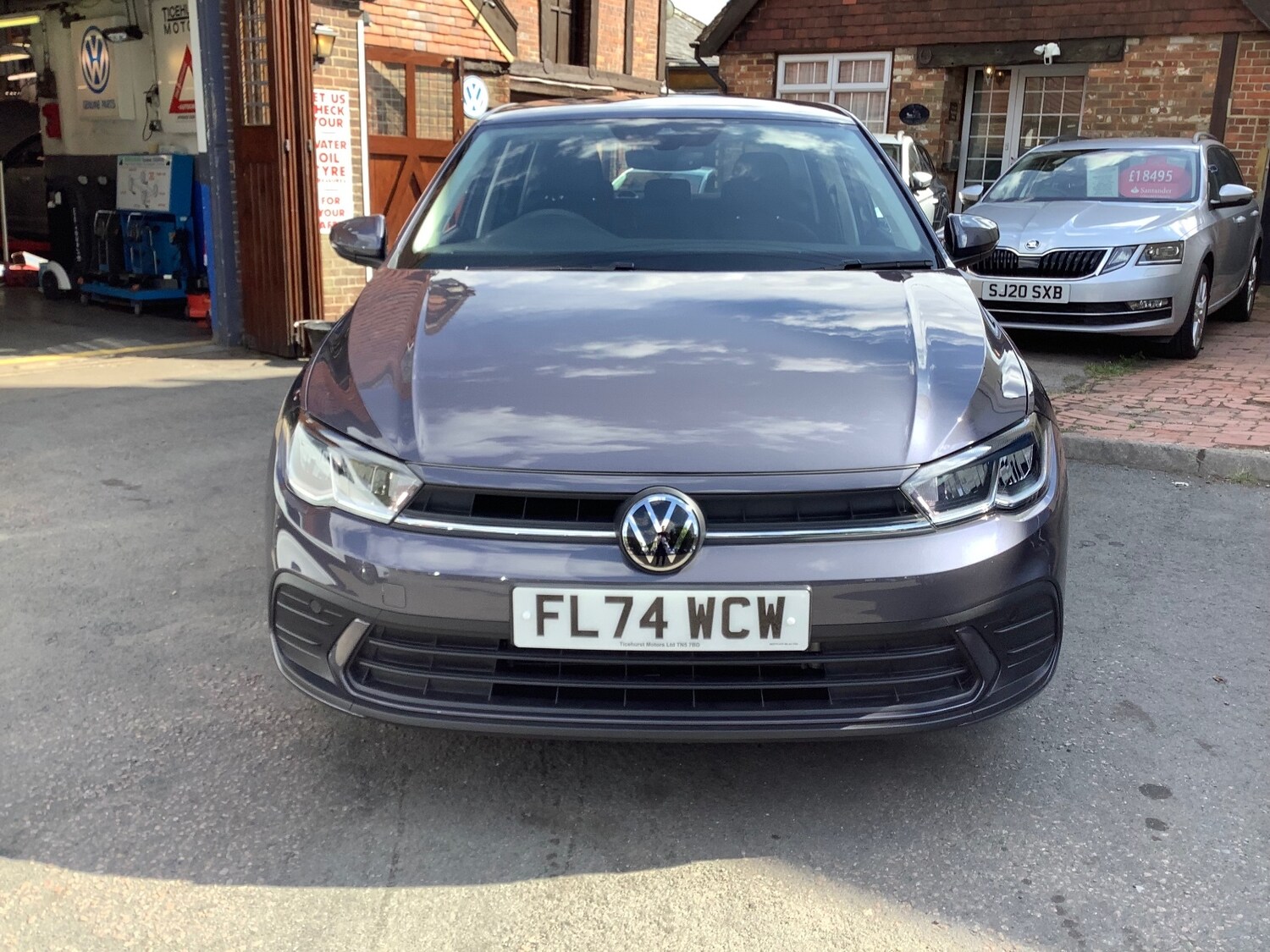 Used Volkswagen Polo 2024 for sale - 76276752: Photo 6