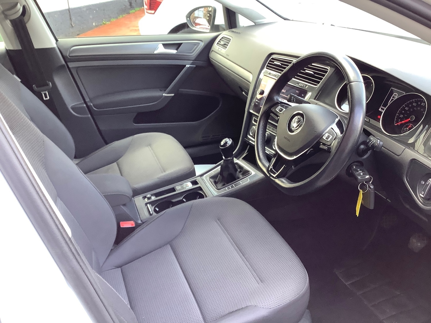 Used Volkswagen Golf 2018 for sale - 77235488: Photo 11