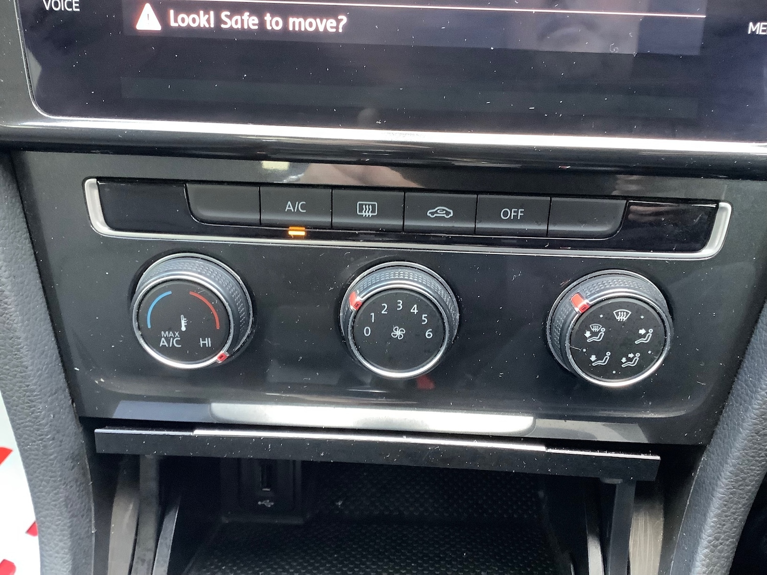 Used Volkswagen Golf 2018 for sale - 77235488: Photo 18