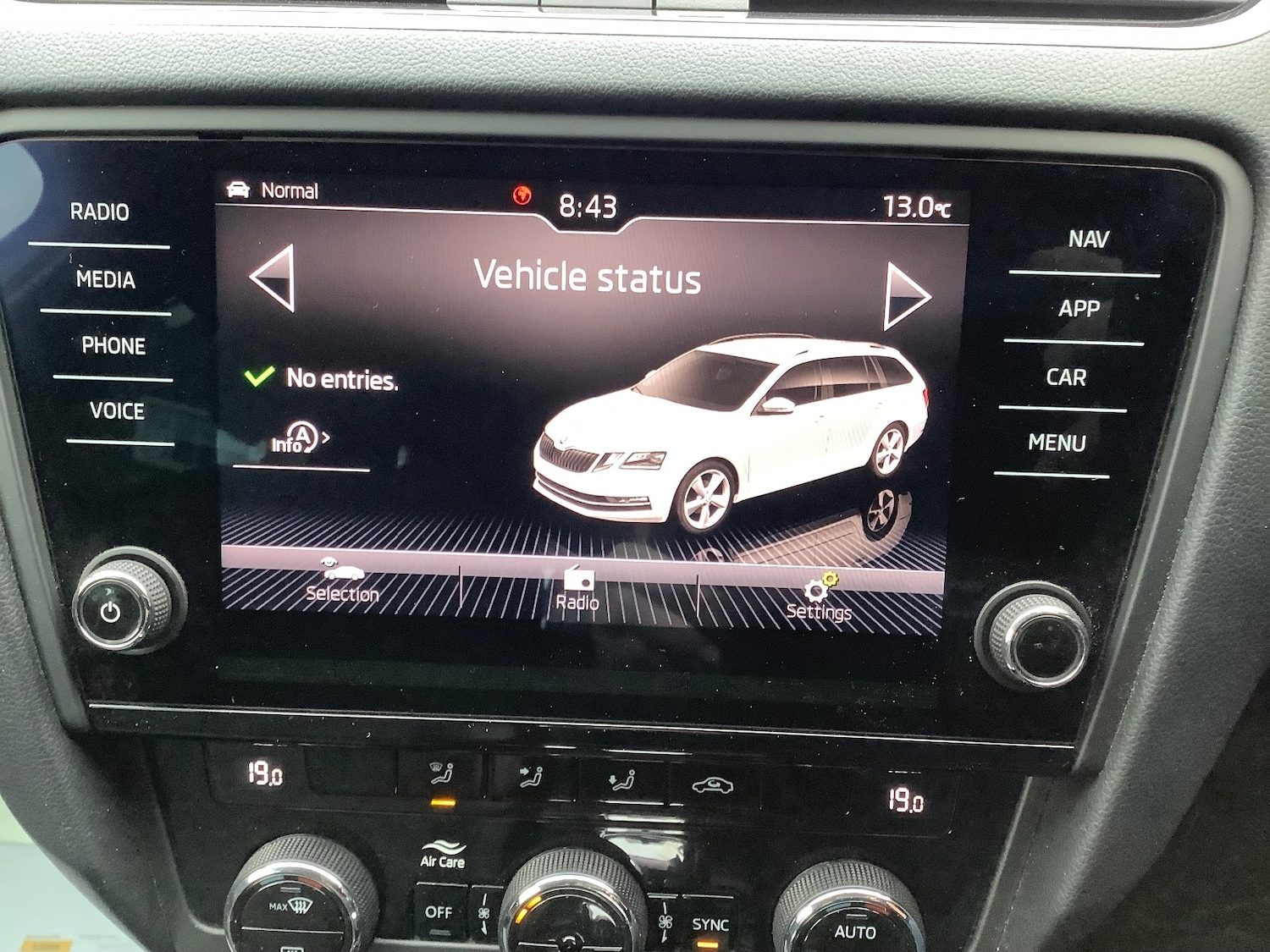 Used Skoda Octavia 2020 for sale - 76567940: Photo 21