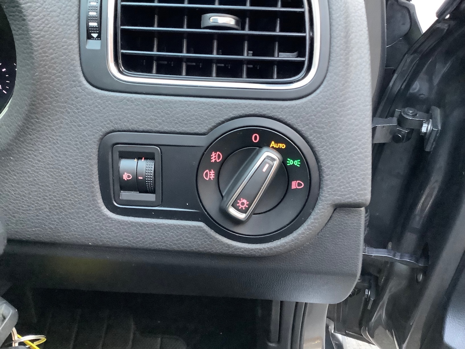 Used Volkswagen Polo 2017 for sale - 77050960: Photo 13