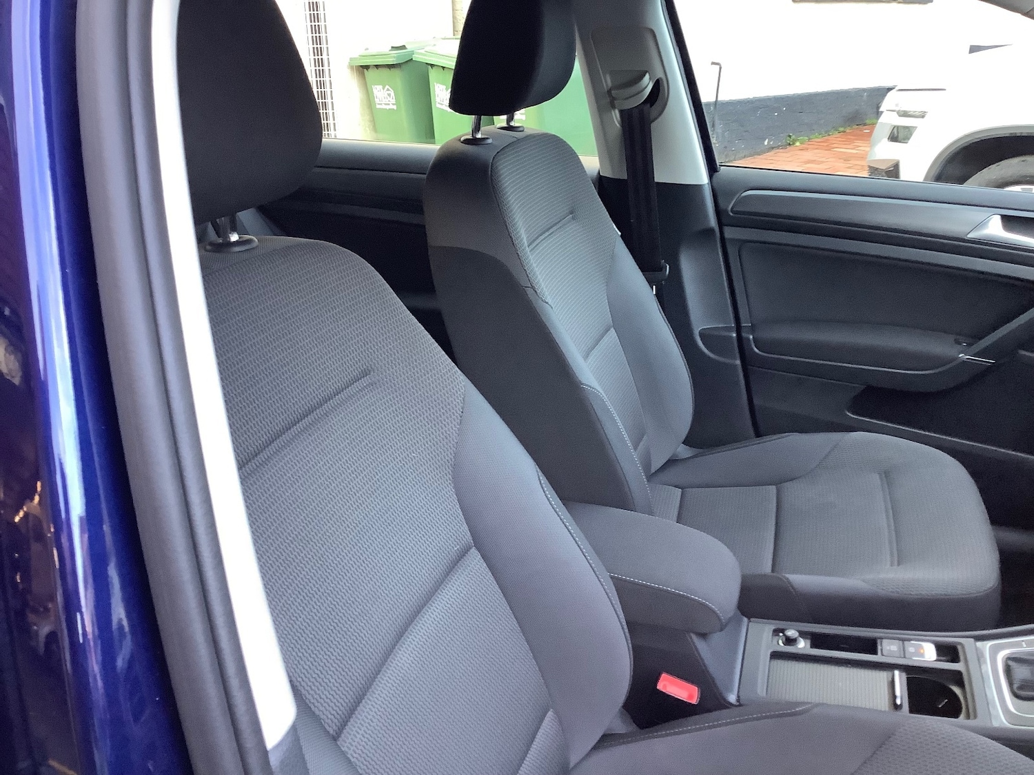 Used Volkswagen Golf 2017 for sale - 77010282: Photo 10