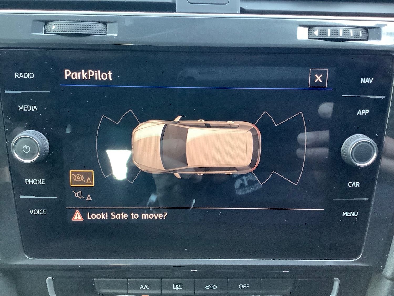 Used Volkswagen Golf 2017 for sale - 77010282: Photo 22