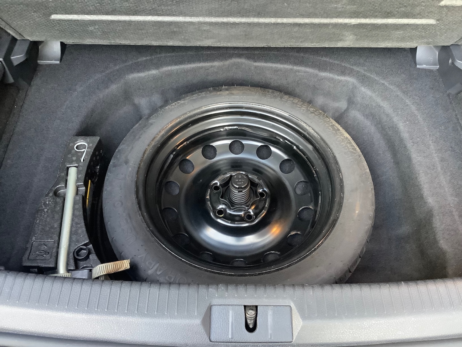 Used Volkswagen Golf 2017 for sale - 77010282: Photo 8