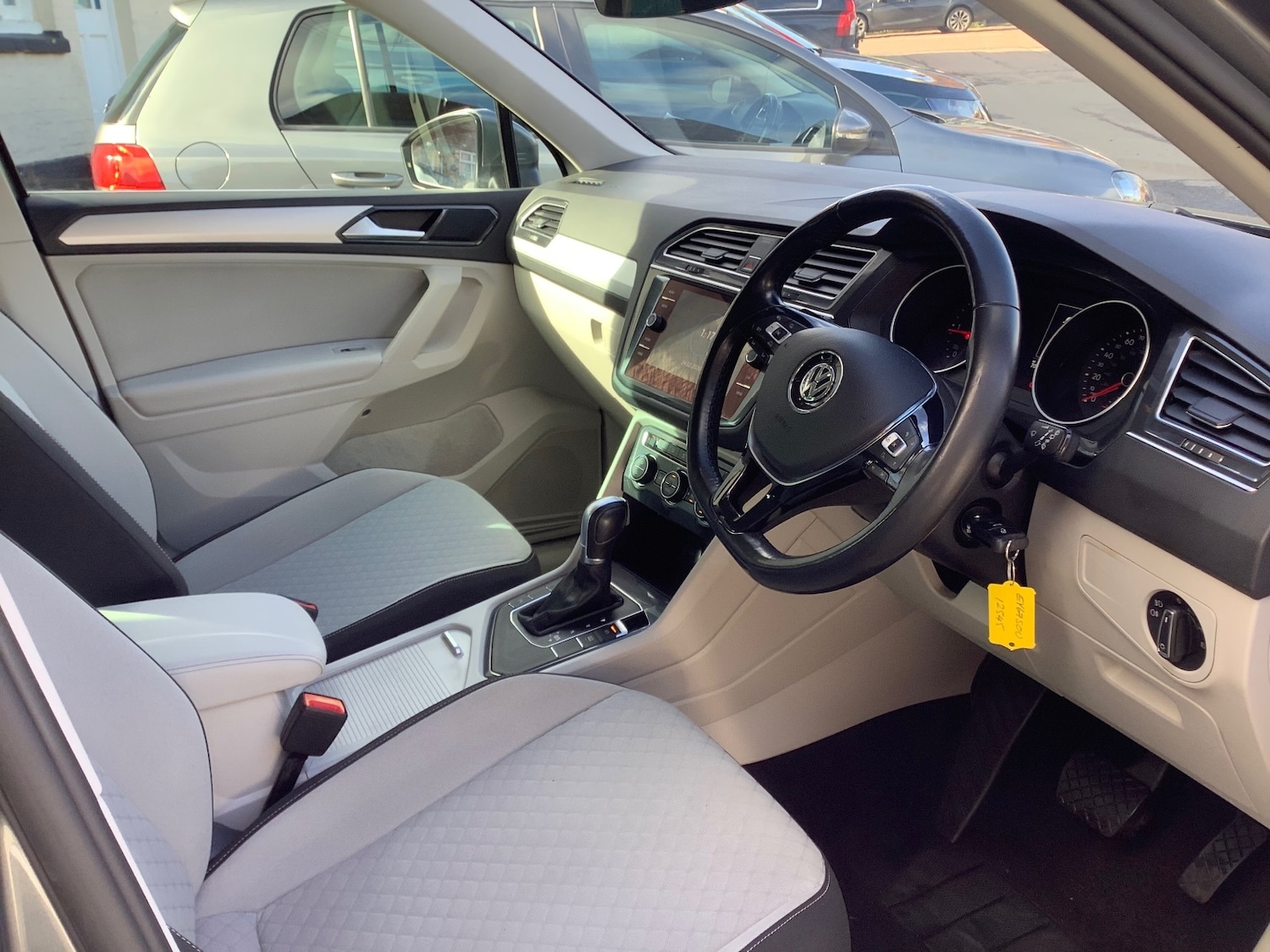 Used Volkswagen Tiguan 2017 for sale - 78198908: Photo 12