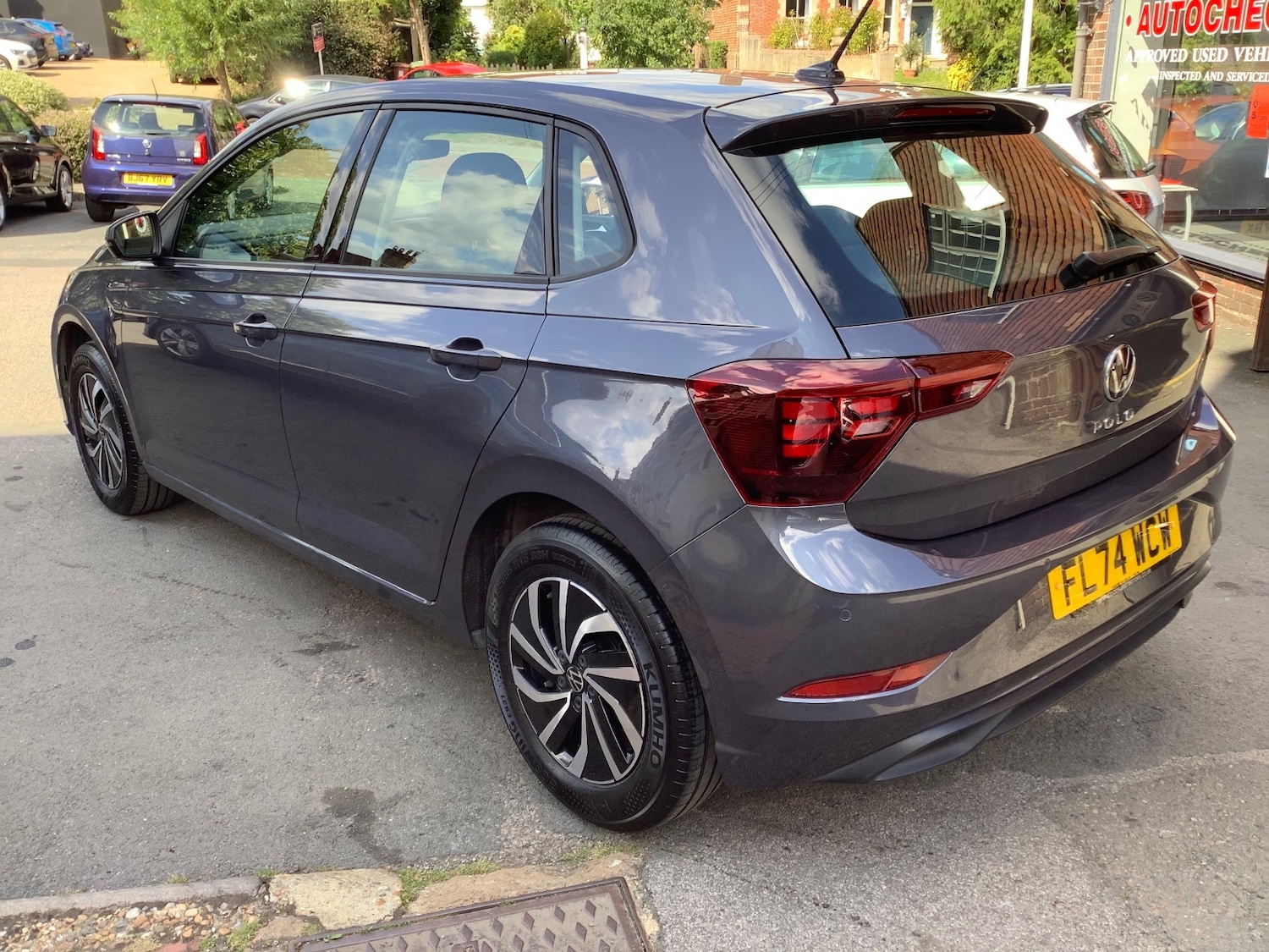 Used Volkswagen Polo 2024 for sale - 77018389: Photo 2