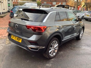 Used Volkswagen T-Roc 2020 for sale - 77300400: Photo