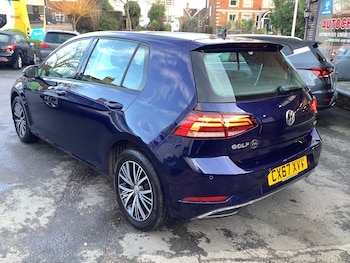 Used Volkswagen Golf 2017 for sale - 78239458: Photo