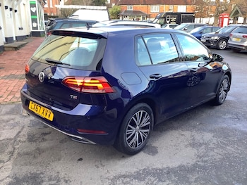 Used Volkswagen Golf 2017 for sale - 78239458: Photo