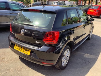 Used Volkswagen Polo 2016 for sale - 79001118: Photo