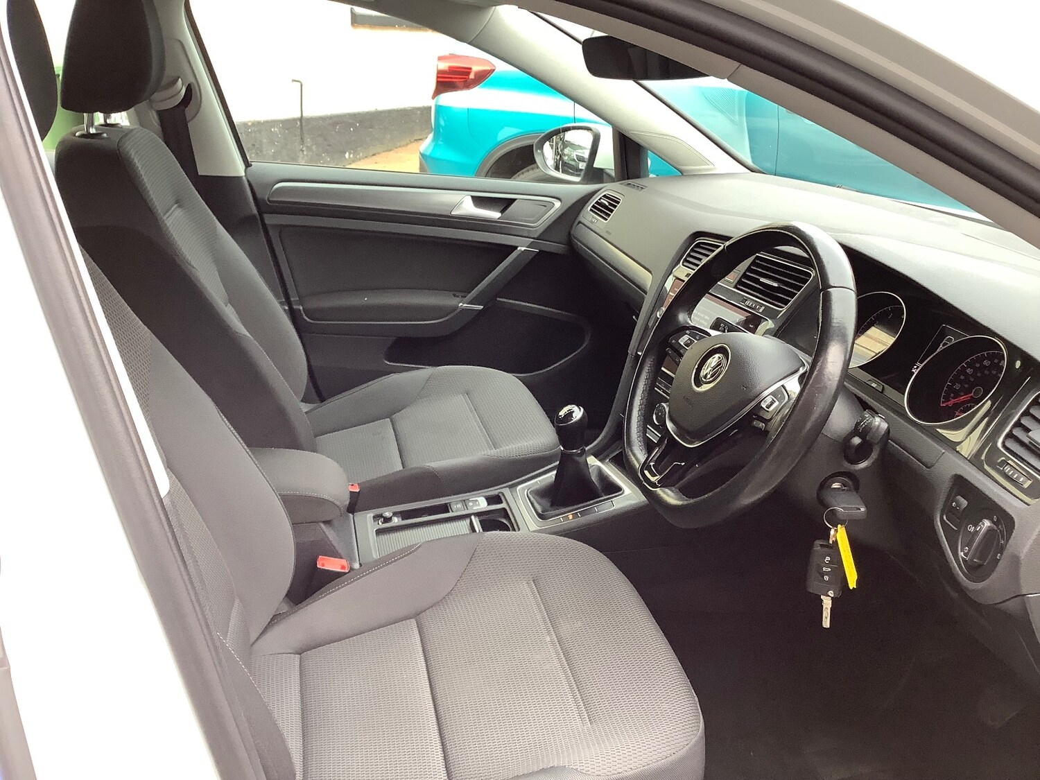 Used Volkswagen Golf 2017 for sale - 76312460: Photo 11