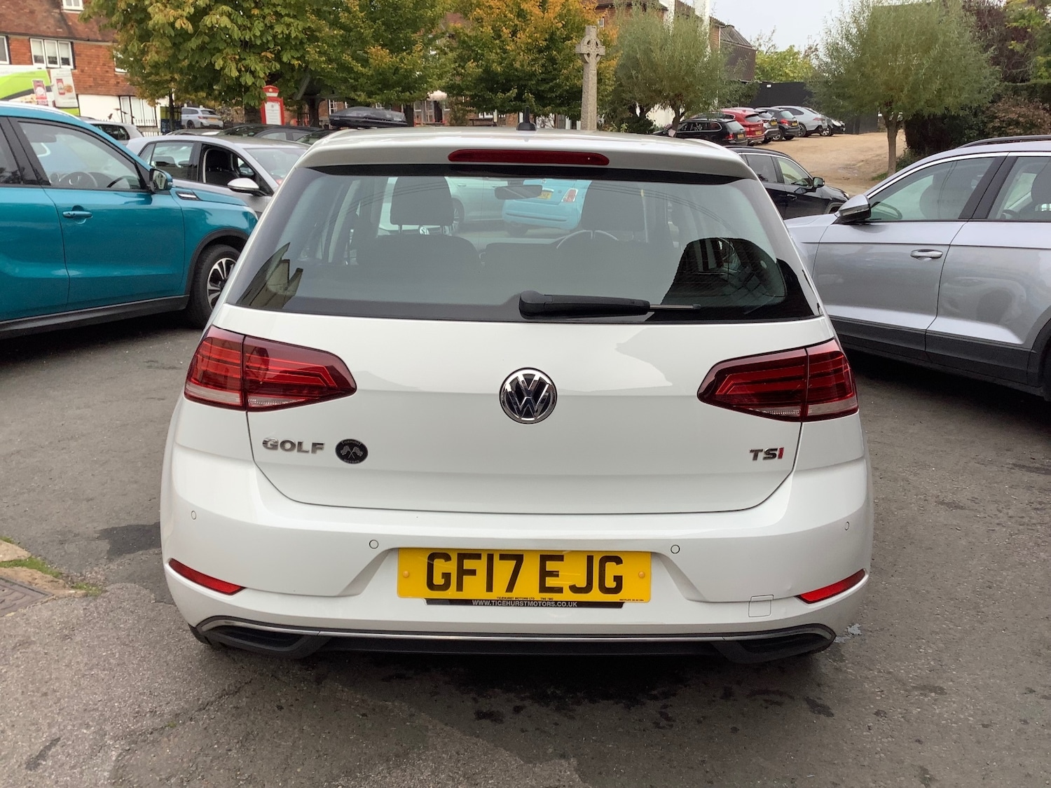 Used Volkswagen Golf 2017 for sale - 76312460: Photo 3