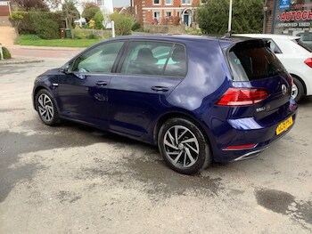 Used Volkswagen Golf 2019 for sale - 78542484: Photo
