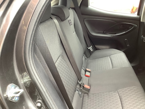 Used Toyota Yaris 2022 for sale - 75664885: Photo 8