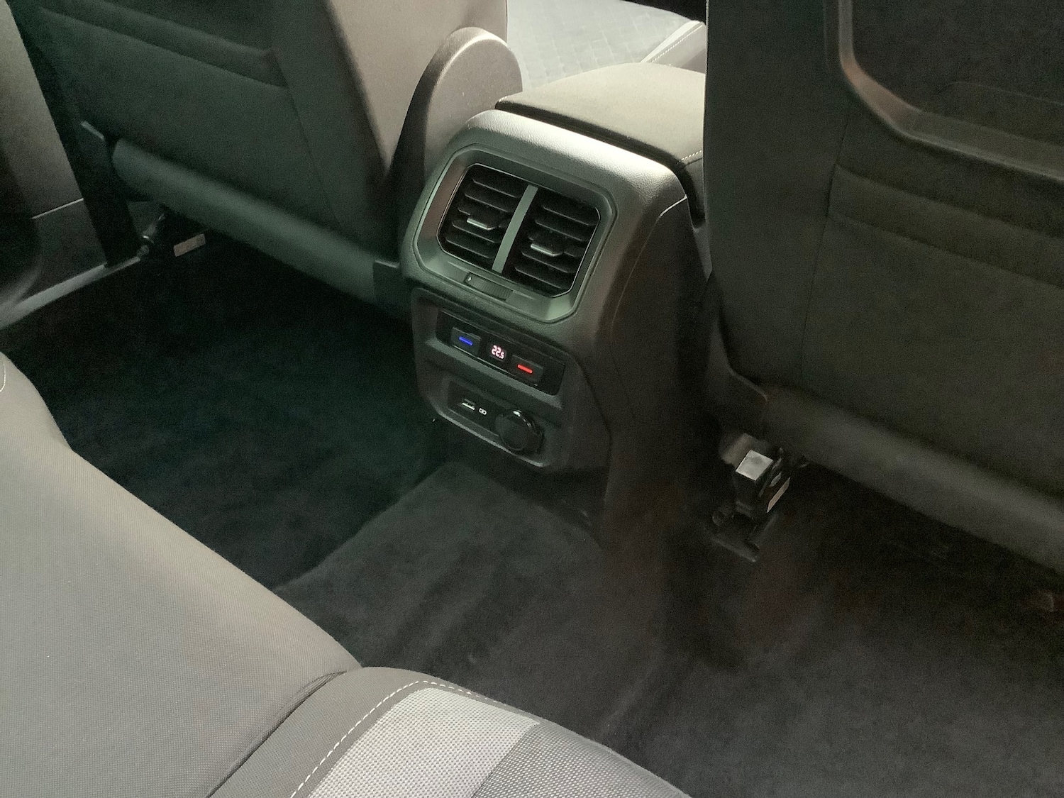 Used Volkswagen Tiguan 2020 for sale - 76544610: Photo 10