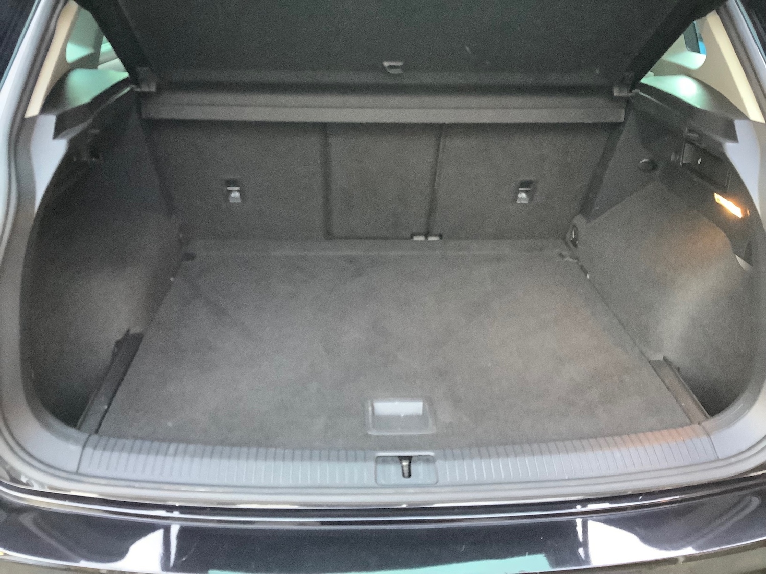 Used Volkswagen Tiguan 2020 for sale - 76544610: Photo 7