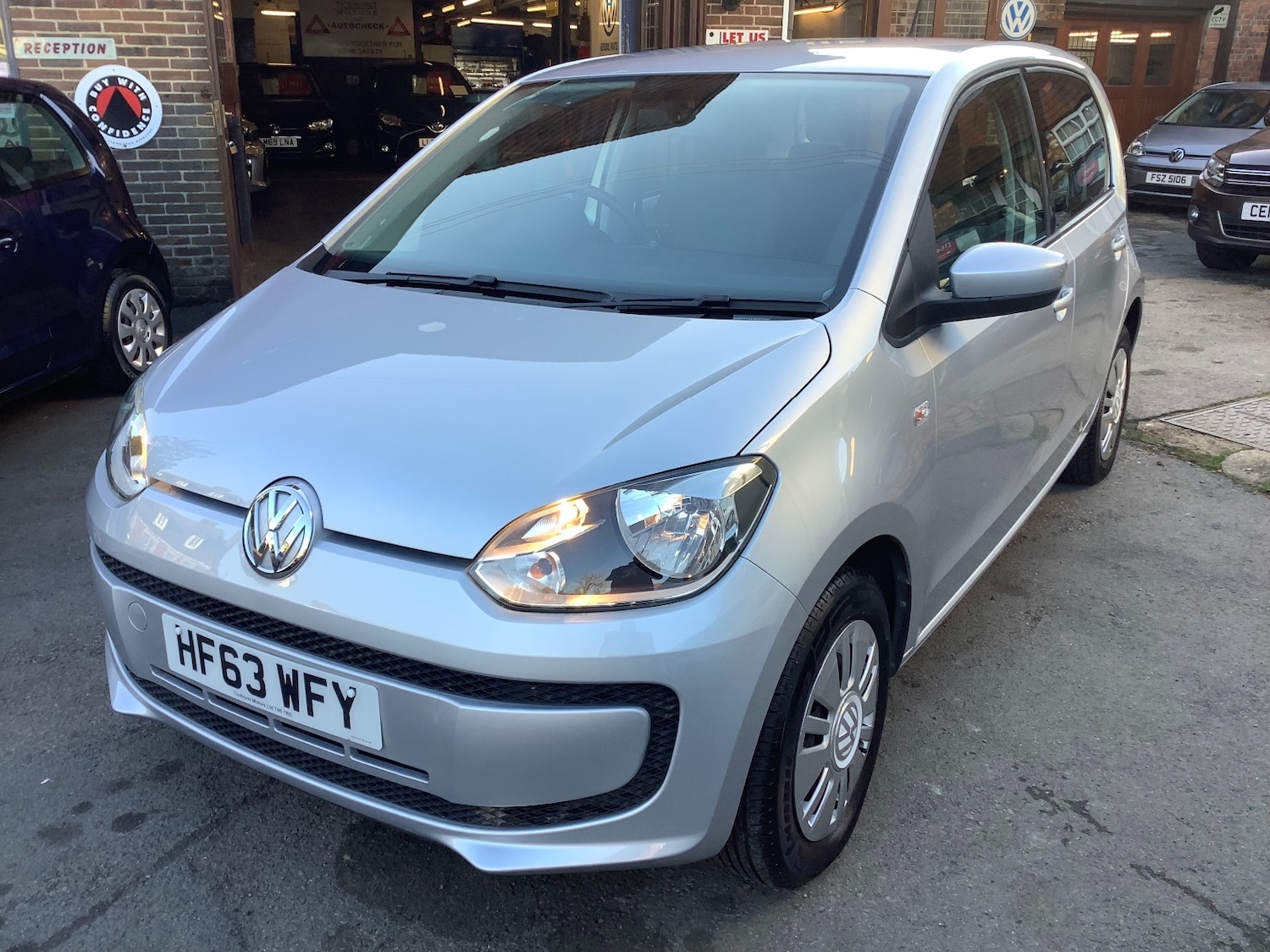 Used Volkswagen up! 2013 for sale - 76749991: Photo 1