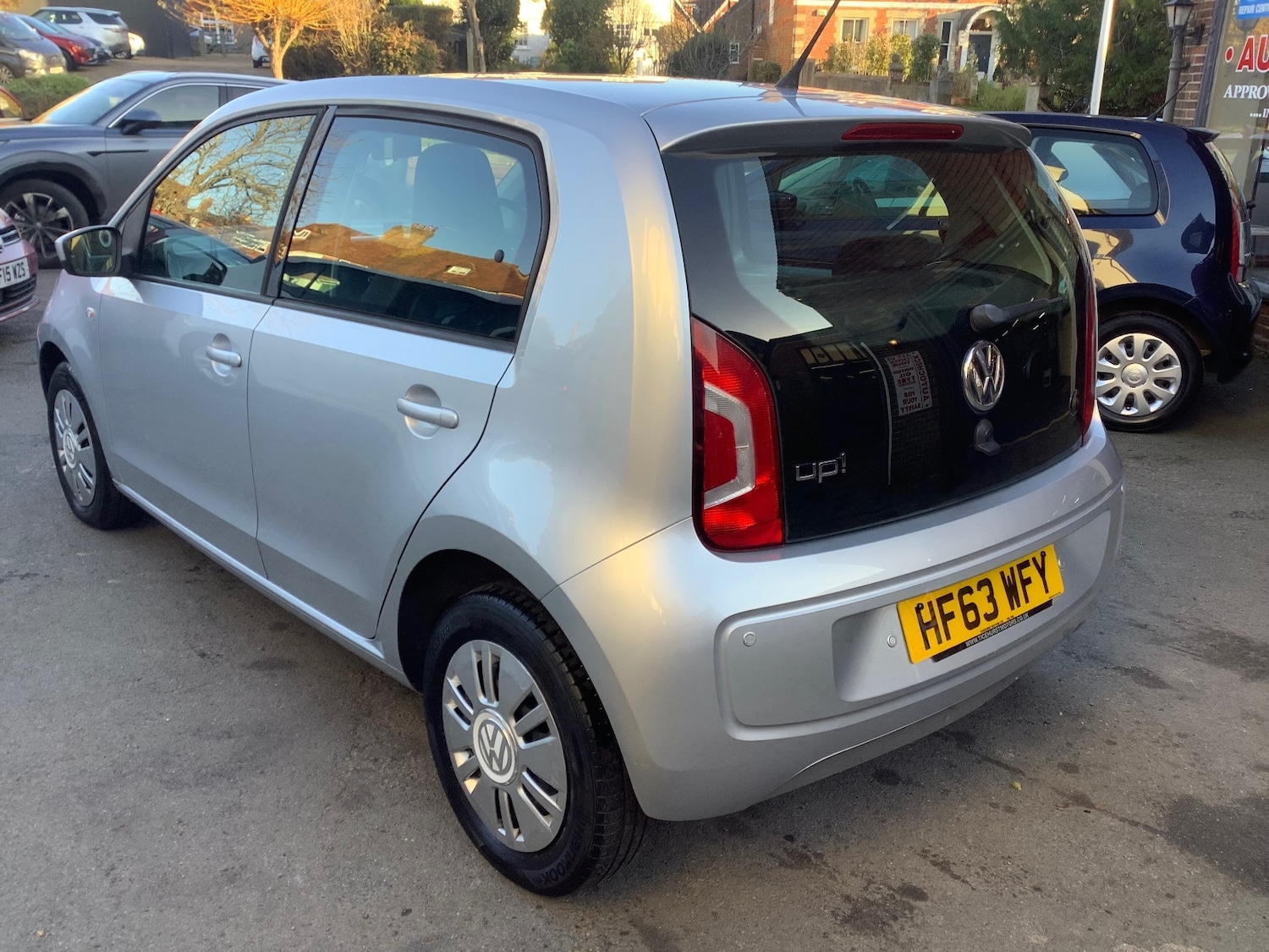 Used Volkswagen up! 2013 for sale - 76749991: Photo 2