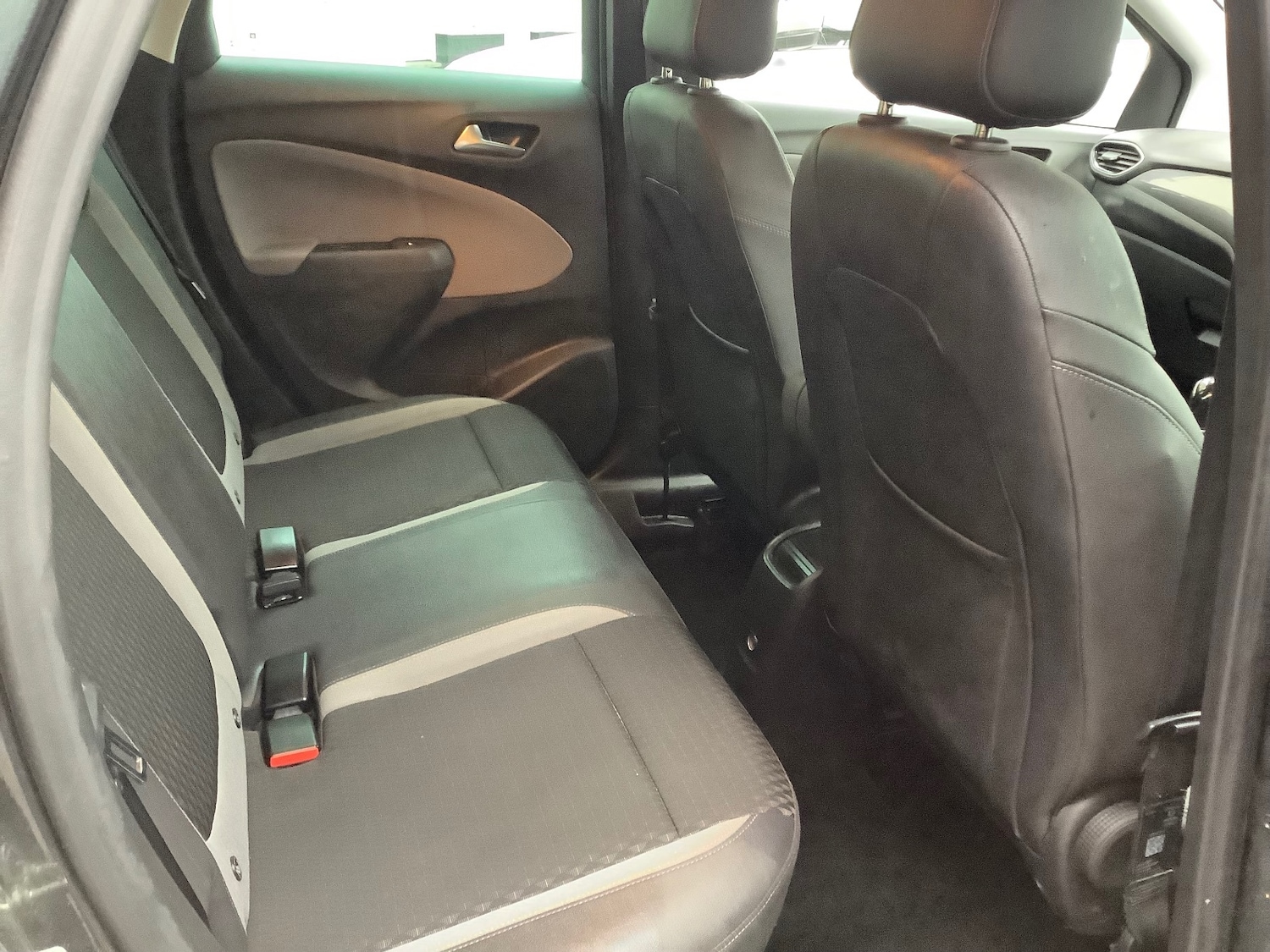 Used Vauxhall Crossland X 2017 for sale - 77050916: Photo 10