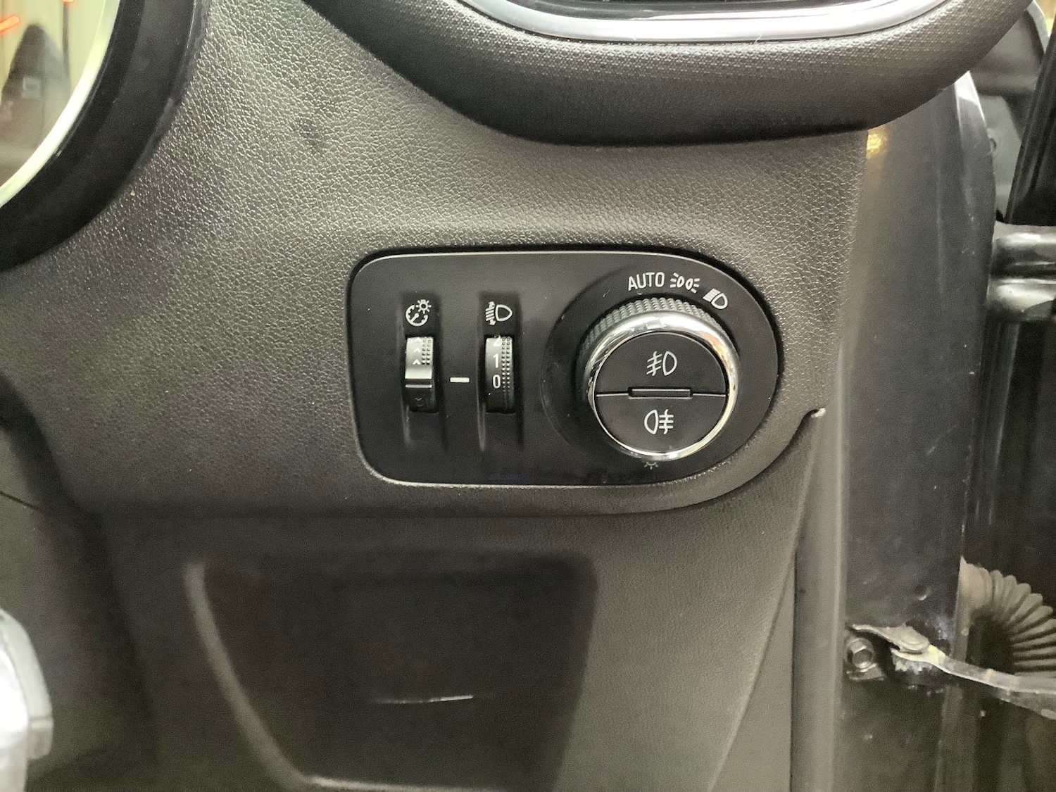 Used Vauxhall Crossland X 2017 for sale - 77050916: Photo 14