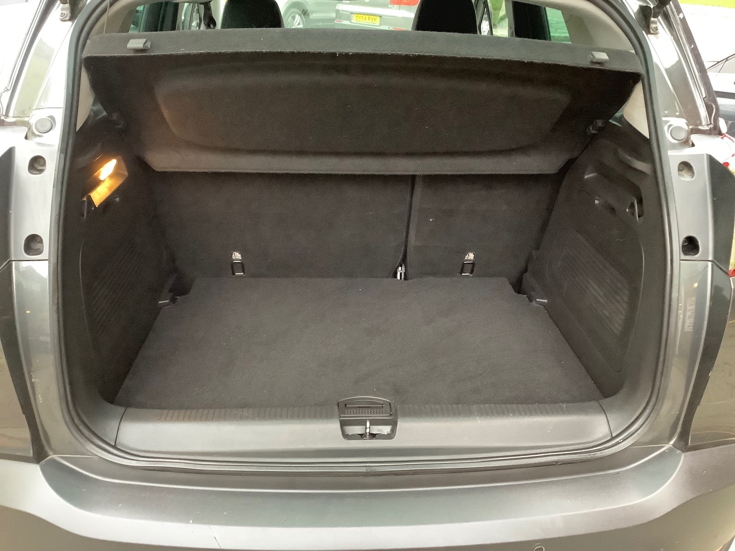 Used Vauxhall Crossland X 2017 for sale - 77050916: Photo 7