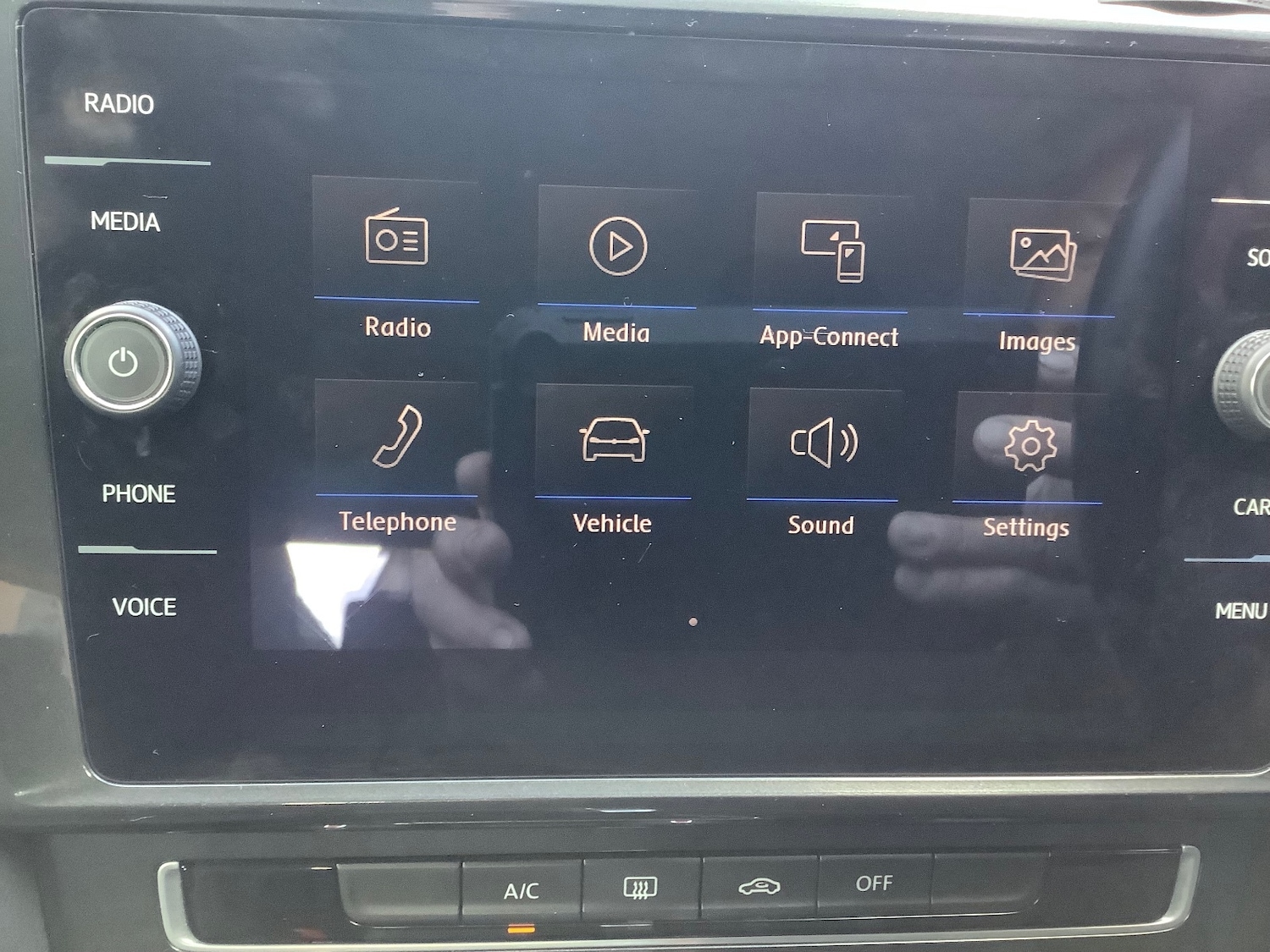 Used Volkswagen Golf 2017 for sale - 77269332: Photo 23