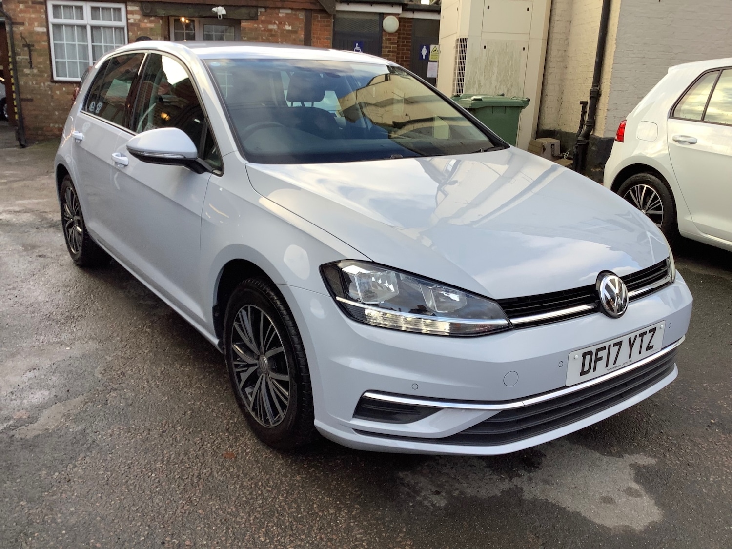 Used Volkswagen Golf 2017 for sale - 77269332: Photo 5