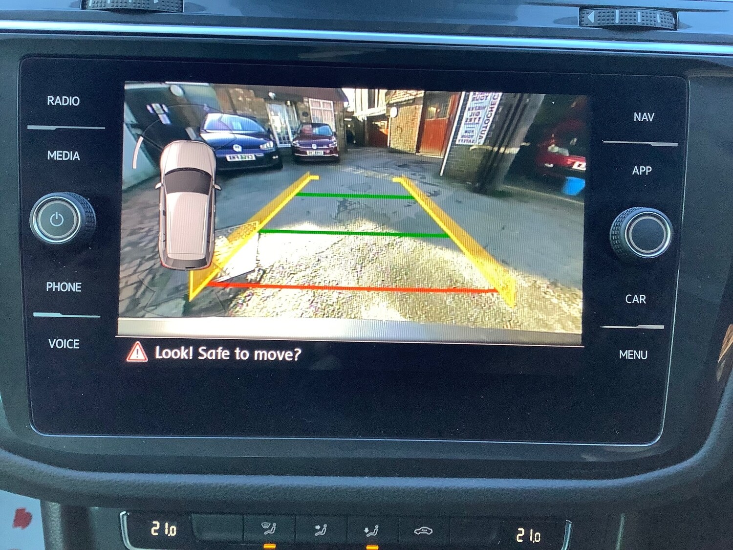 Used Volkswagen Tiguan 2020 for sale - 77442525: Photo 24