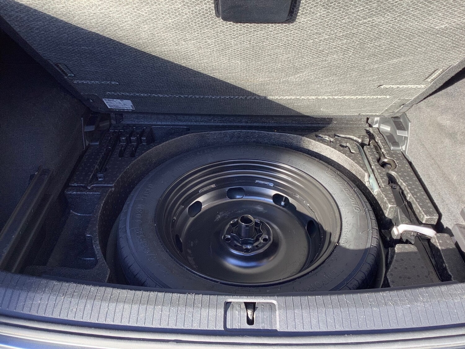 Used Volkswagen Tiguan 2020 for sale - 77442525: Photo 8