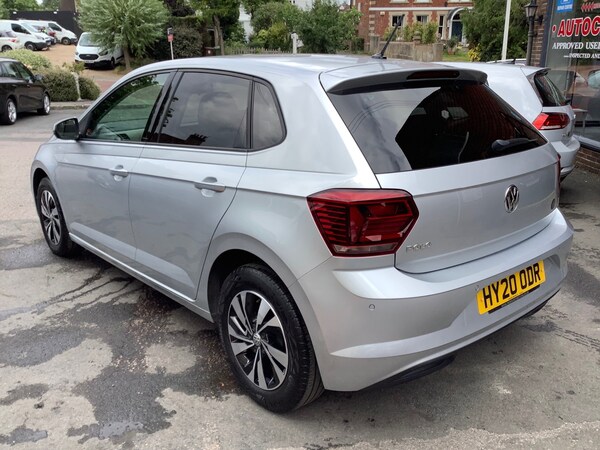 Used Volkswagen Polo 2020 for sale - 75395876: Photo 2