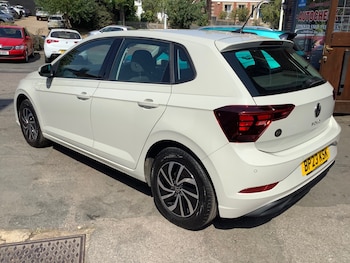 Used Volkswagen Polo 2023 for sale - 79533772: Photo