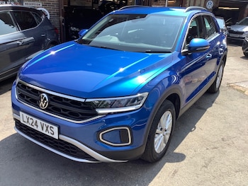 Used Volkswagen T-Roc 2024 for sale - 79189286: Photo