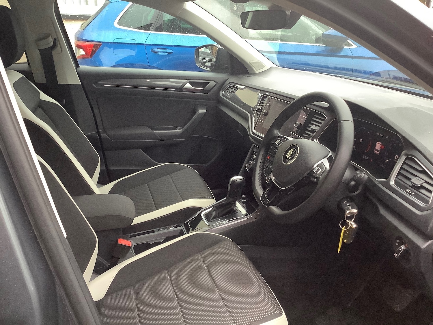 Used Volkswagen T-Roc 2021 for sale - 76652367: Photo 10