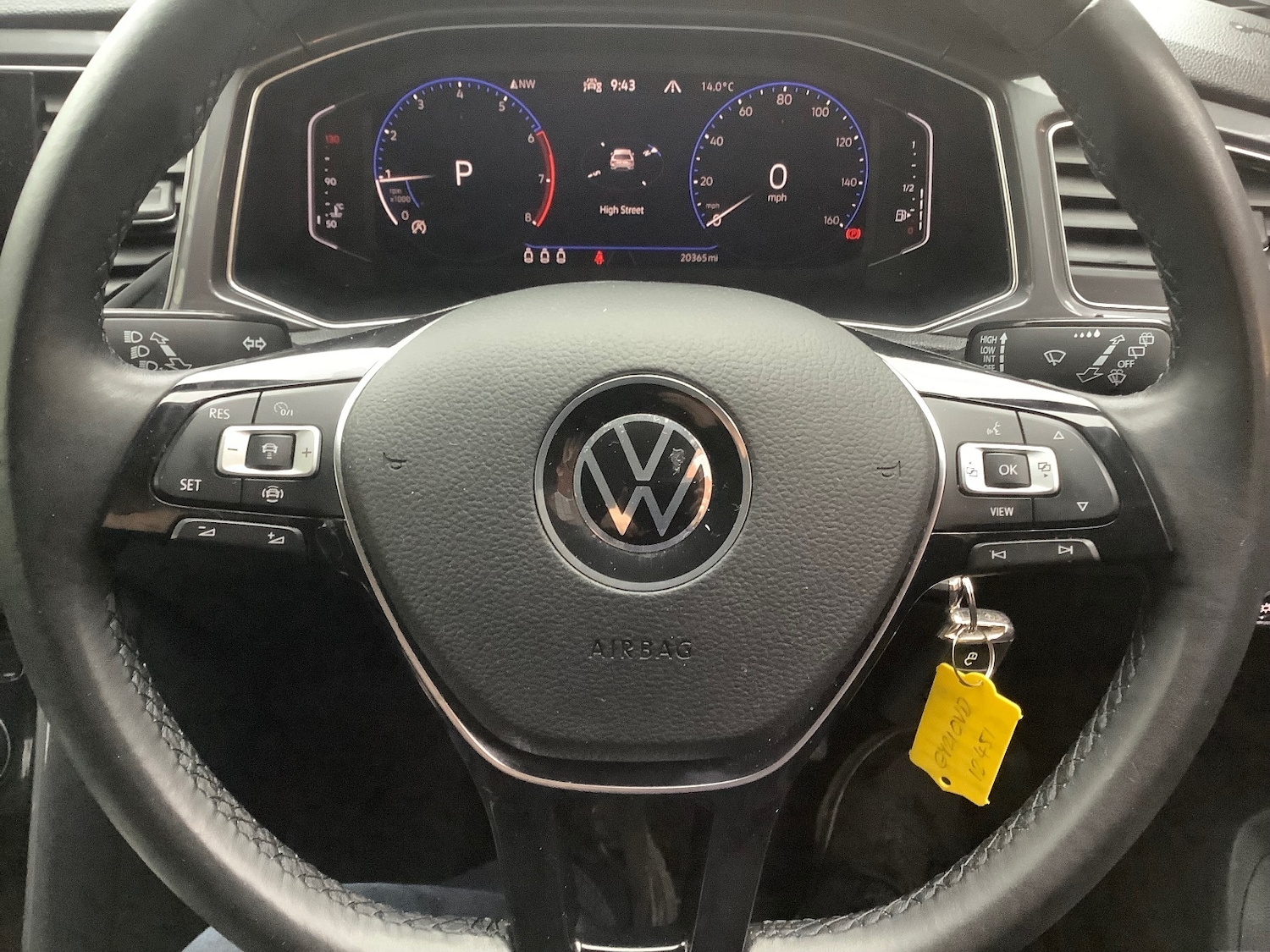 Used Volkswagen T-Roc 2021 for sale - 76652367: Photo 14