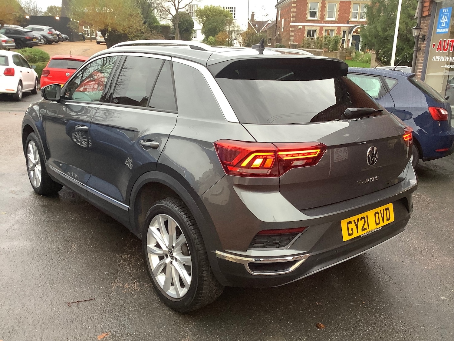 Used Volkswagen T-Roc 2021 for sale - 76652367: Photo 2
