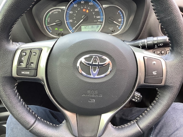 Used Toyota Yaris 2014 for sale - 75526738: Photo 15