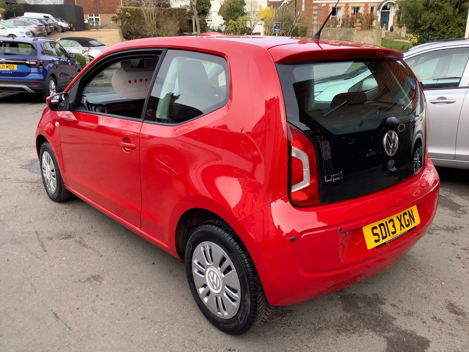 Used Volkswagen up! 2013 for sale - 76954498: Photo 1