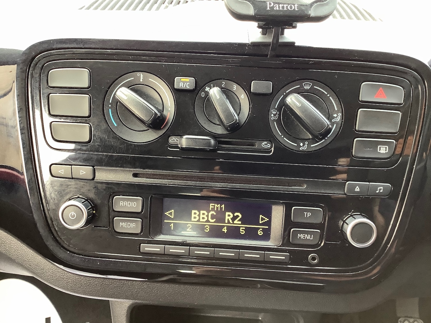 Used Volkswagen up! 2013 for sale - 76954498: Photo 11