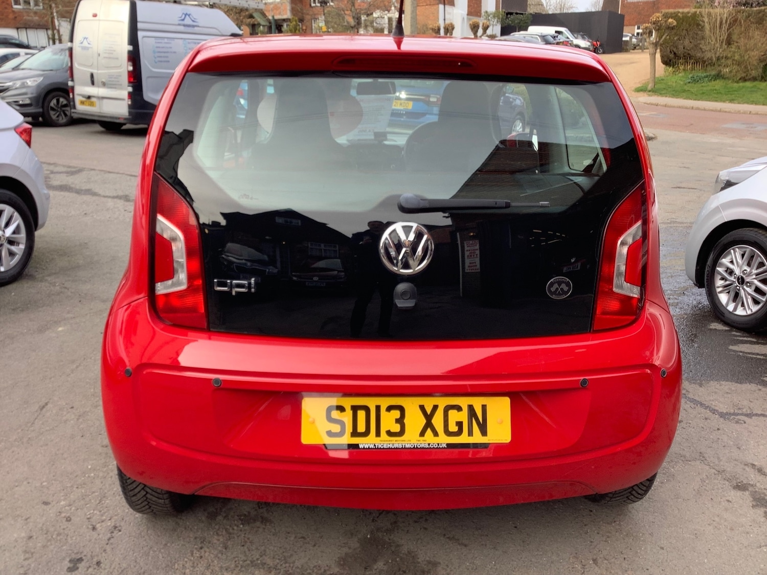 Used Volkswagen up! 2013 for sale - 76954498: Photo 2