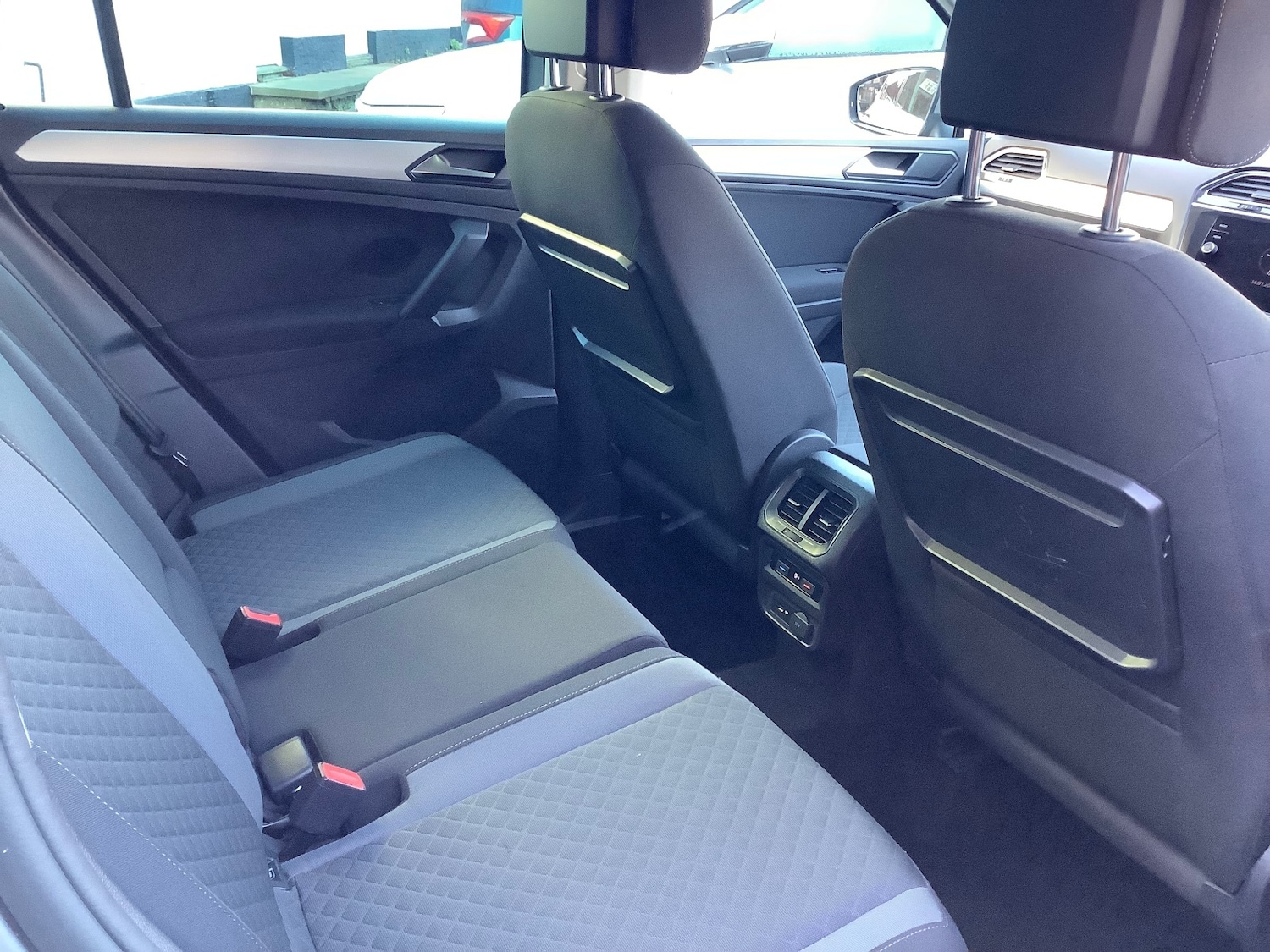 Used Volkswagen Tiguan 2019 for sale - 77239465: Photo 10